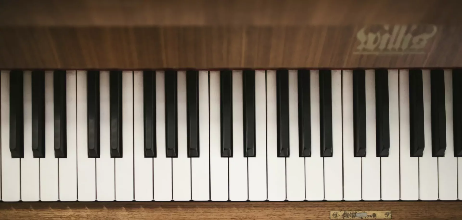 piano keys top down perspective